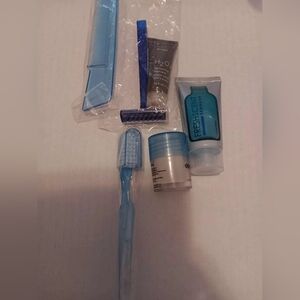 Travel Kit Overnight For Men,  Shampoo Comb, Deodorant, Shaver & Cream New